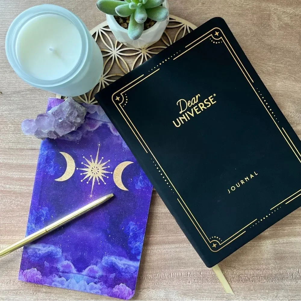 Dear Universe - 13-Week Guided Manifestation Journal presented by Sarah Prout